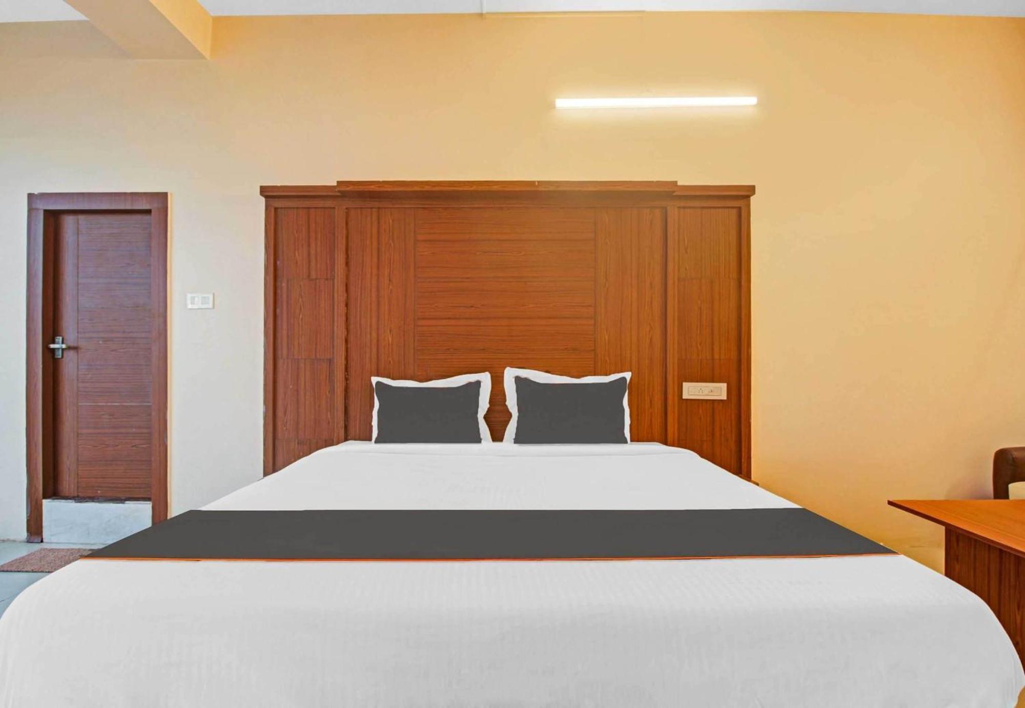 Super Collection O Hotel Aqua Villa Near Netaji Subhash Chandra Bose International Airport Gauripur  Zewnętrze zdjęcie